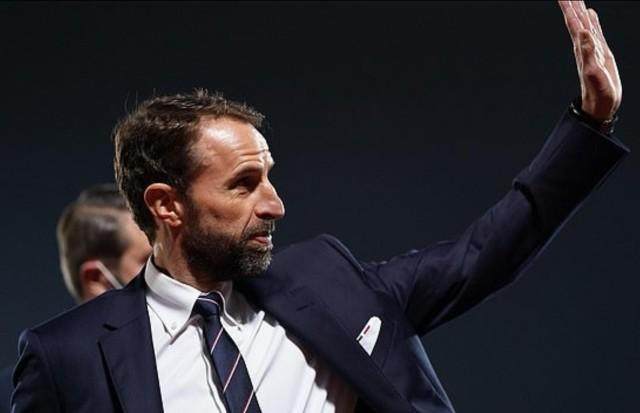 1637191472537074164.jpg e5a2f13a-6352-43c1-a392-4fa3e150521e.jpg